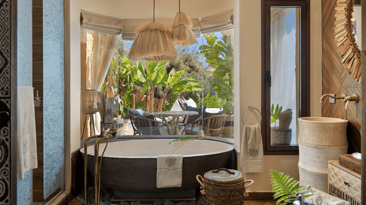 Royal River Luxury Hotel